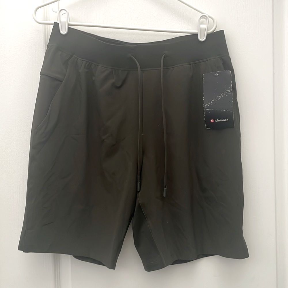 Lululemon Men’s The Short Linerless 9” Olive Green